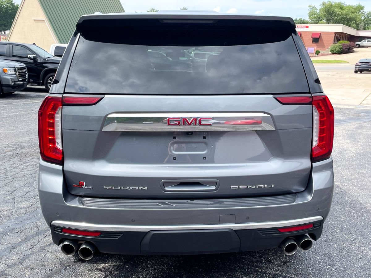 Used 2022 GMC Yukon Denali AWD/4WD image 8