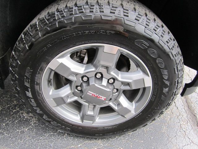 Used 2025 GMC Sierra 3500 SLE w/ SLE Convenience Package AWD/4WD image 24