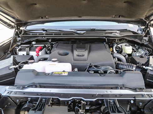 New 2026 Toyota Tundra Platinum image 13