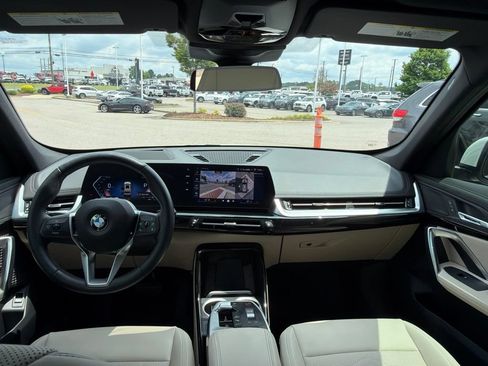 Used 2025 BMW X1 xDrive28i w/ Technology Package AWD/4WD image 28