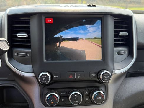 Used 2024 RAM 5500 SLT w/ Quick Order Package 2YG SLT image 18