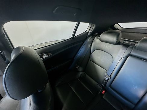 Used 2019 Kia Stinger GT image 12