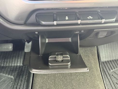 Used 2018 Chevrolet Silverado 1500 LT w/ All Star Edition image 23