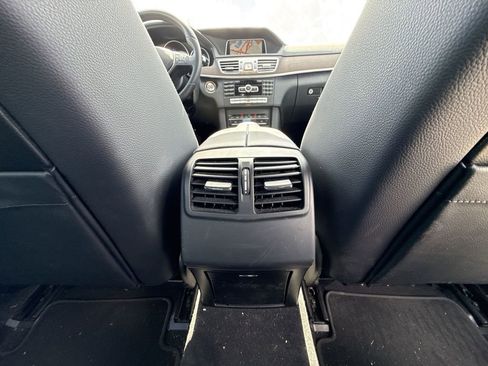 Used 2015 Mercedes-Benz E 350 4MATIC Sedan image 18