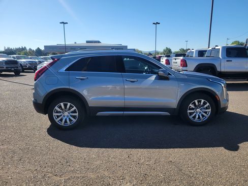 Used 2023 Cadillac XT4 Premium Luxury AWD/4WD image 2