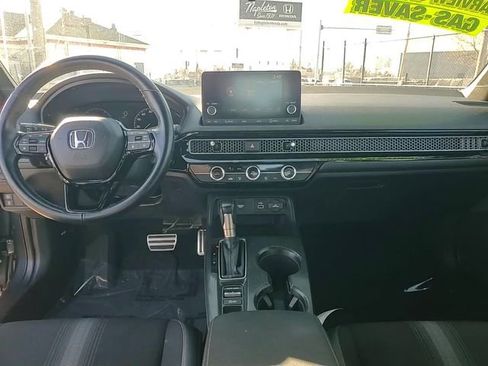 Used 2023 Honda Civic Sport image 11