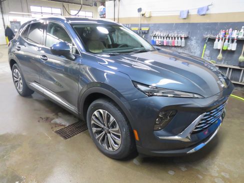 New 2026 Buick Envision Preferred image 1