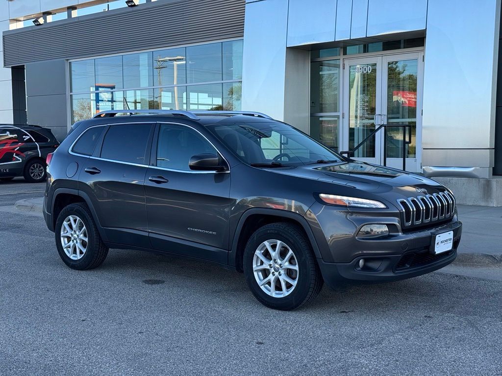 Used 2014 Jeep Cherokee Latitude w/ Comfort/Convenience Group AWD/4WD image 41