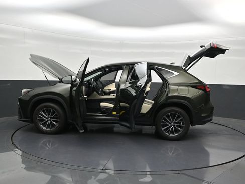 Used 2024 Lexus NX 250 FWD image 34
