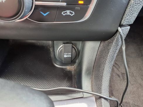 Used 2018 Dodge Charger SXT w/ Blacktop Package RWD image 20