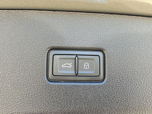 Used 2023 Audi SQ5 Premium Plus image 25