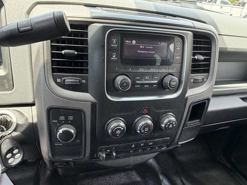 Used 2018 RAM 3500 Tradesman w/ Chrome Appearance Group AWD/4WD image 41