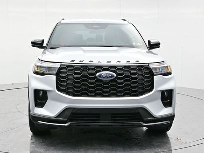 New 2026 Ford Explorer ST-Line w/ ST-Line Street Pack