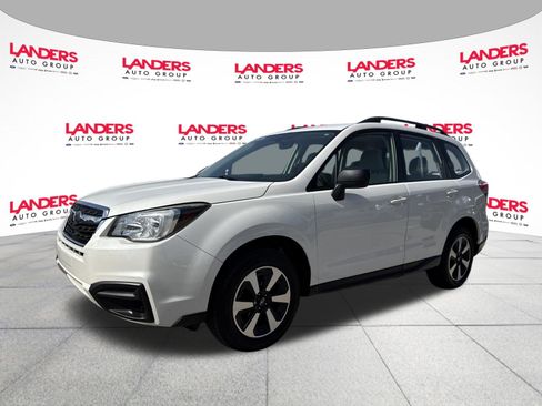 Used 2017 Subaru Forester 2.5i w/ Alloy Wheel Package AWD/4WD image 7