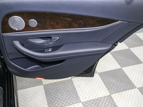 Used 2021 Mercedes-Benz E 350 4MATIC Sedan image 24