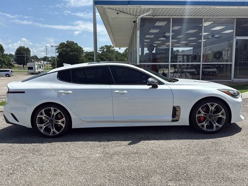 Used 2019 Kia Stinger GT2 RWD image 4