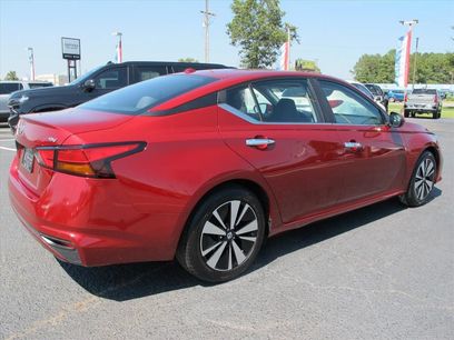 Used 2022 Nissan Altima 2.5 SV