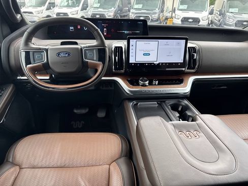 Used 2025 Ford Expedition Max King Ranch AWD/4WD image 22