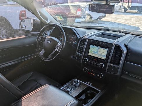 Used 2018 Ford Expedition Platinum AWD/4WD image 36