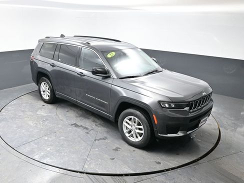 Used 2023 Jeep Grand Cherokee L Laredo image 45