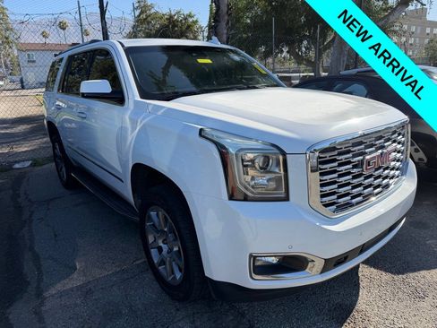 Used 2018 GMC Yukon Denali RWD image 2