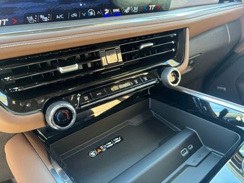 New 2026 Chevrolet Suburban High Country w/ Sun And Tow Package image 23