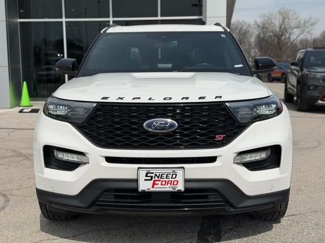 Used 2023 Ford Explorer ST w/ Equipment Group 401A AWD/4WD image 2