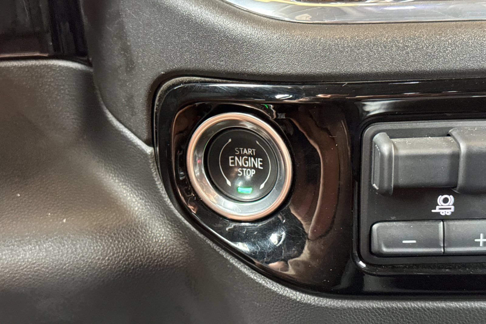 Used 2023 GMC Sierra 1500 Elevation AWD/4WD image 22