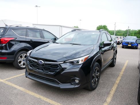 Used 2024 Subaru Crosstrek 2.0i Premium AWD/4WD image 2