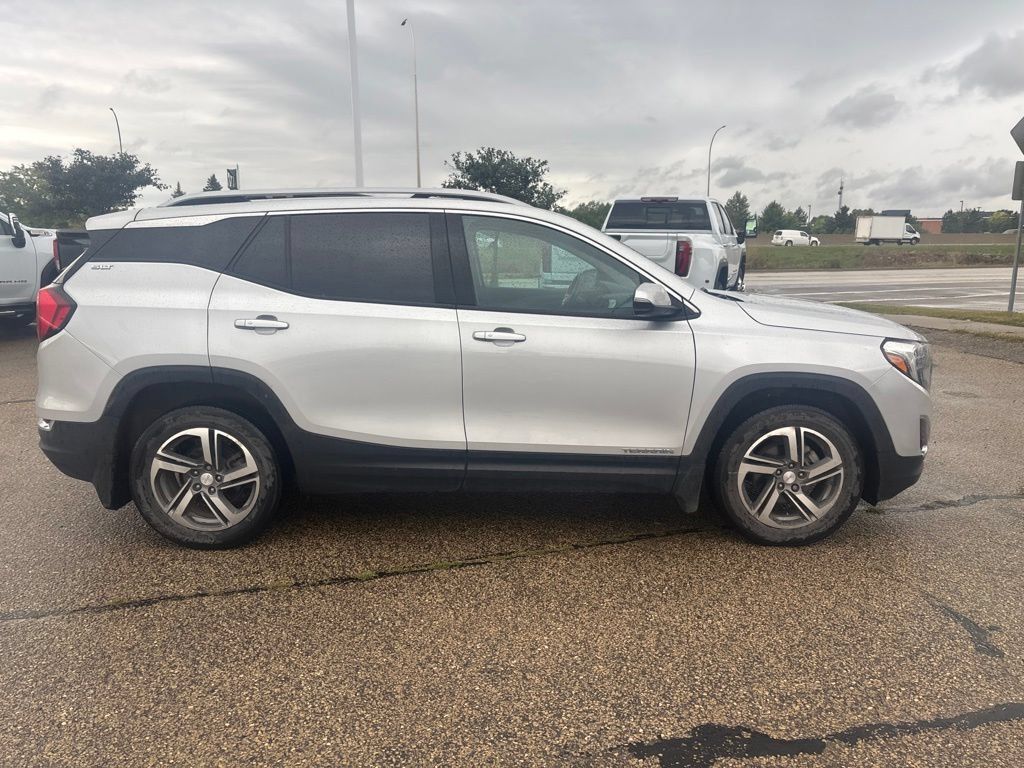 Used 2018 GMC Terrain SLT w/ Preferred Package AWD/4WD image 4