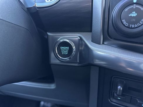 Used 2025 Ford F150 Lariat w/ Equipment Group 501A Mid image 17