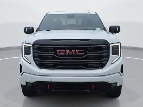 Used 2025 GMC Sierra 1500 AT4 w/ AT4 Premium Package image 8