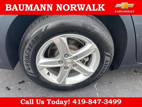 Used 2020 Chevrolet Malibu LS FWD image 9