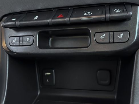 Used 2016 Chevrolet Colorado Z71 image 27