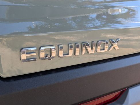 New 2026 Chevrolet Equinox LT image 6