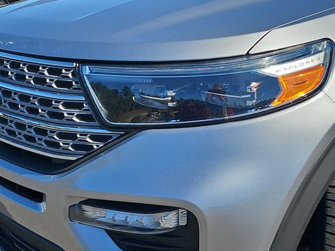 Used 2022 Ford Explorer Limited w/ Equipment Group 301A image 36