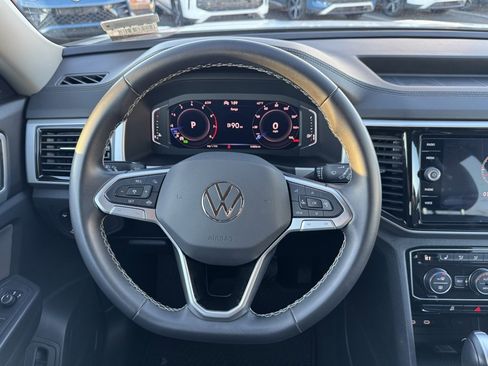 Used 2023 Volkswagen Atlas SE w/ Black Wheel Package image 23