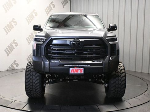 Used 2025 Toyota Tundra SR5 AWD/4WD image 2