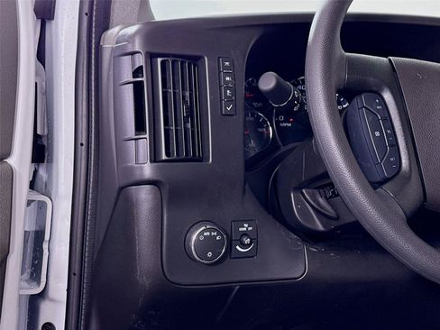 New 2026 GMC Savana 3500 Extended w/ Driver Convenience Package RWD image 4