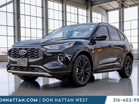 Used 2023 Ford Escape ST-Line Elite AWD/4WD image 1