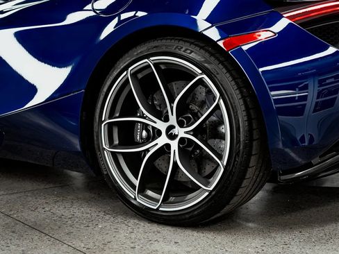 Used 2020 McLaren 720S Spider RWD image 55