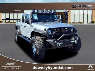 Used 2023 Jeep Gladiator Overland video 3