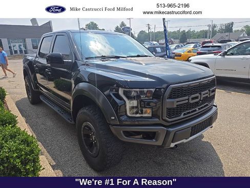 Used 2017 Ford F150 Raptor w/ Equipment Group 802A Luxury AWD/4WD image 3