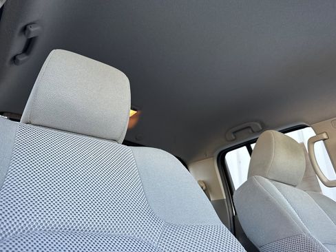 Certified 2019 Nissan Frontier SV image 16