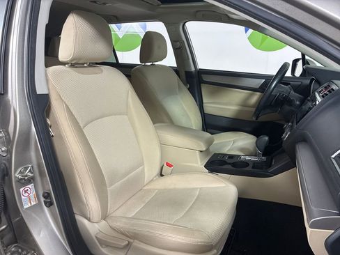 Used 2016 Subaru Outback 2.5i Premium image 34