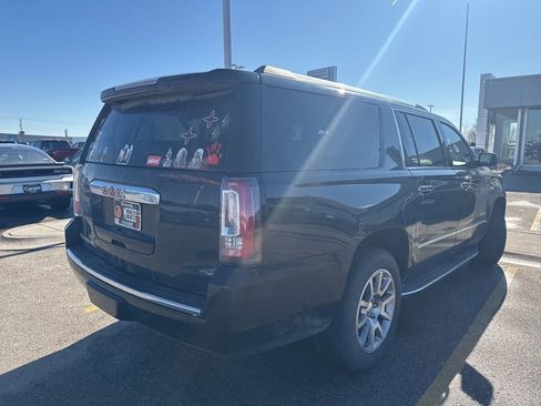 Used 2019 GMC Yukon XL Denali image 8