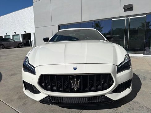 Used 2023 Maserati Quattroporte Modena image 3