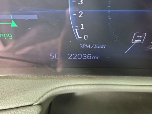 Certified 2025 Cadillac XT4 Premium Luxury AWD/4WD image 24