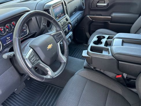 Used 2021 Chevrolet Silverado 1500 LT RWD image 9