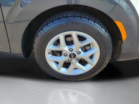 Used 2022 Kia Soul LX w/ Technology Package FWD image 28